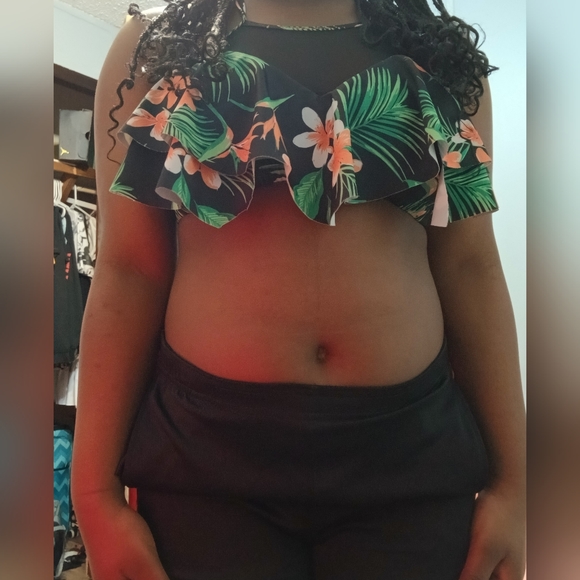 Swim top - Picture 2 of 3